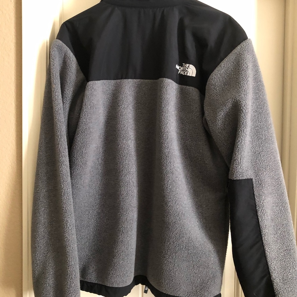 Small. North Face. Zip Jacket. Perfect Condition. - image 3